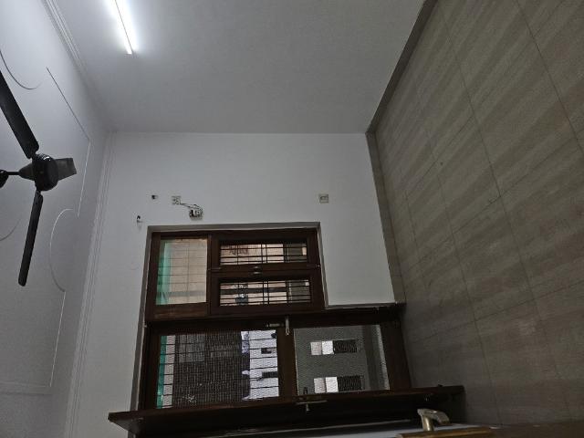 Resale | 3 BHK 1250 Sq.Ft. Apartment in Kapil Vihar Apartments