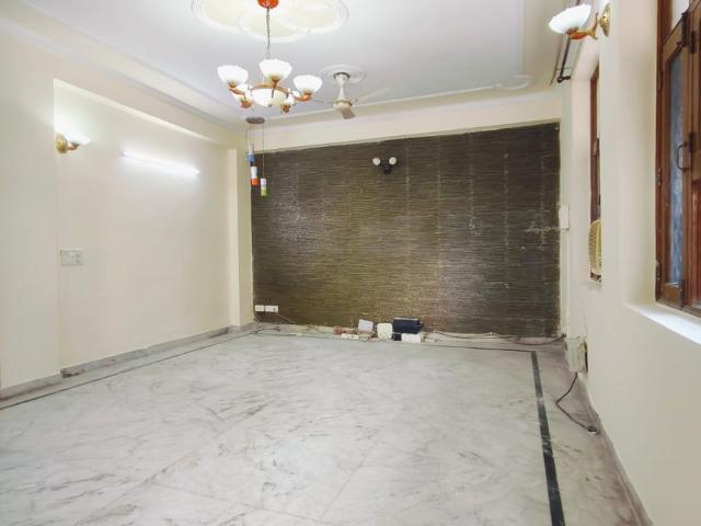 Resale | 3 BHK 1250 Sq.Ft. Apartment in Signature Global City Sec
