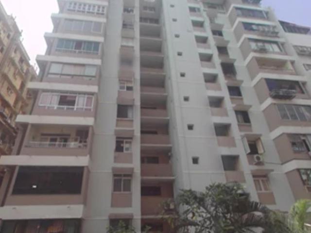Resale | 3 BHK 1250 Sq.Ft. Apartment in Surya Kiran CHS Tardeo