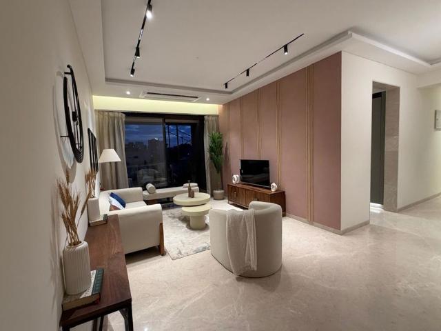 Resale | 3 BHK 1258 Sq.Ft. Apartment in Santacruz West