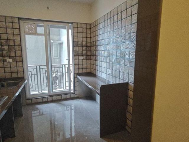 Resale | 3 BHK 1258 Sq.Ft. Apartment in Paradise Sai World Empire