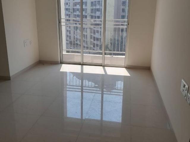 Resale | 3 BHK 1270 Sq.Ft. Apartment in S Raheja New Light