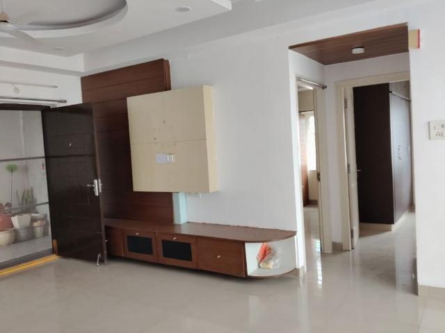 Resale | 3 BHK 1277 Sq.Ft. Apartment in Madhapur