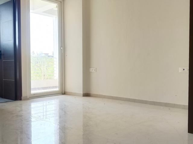 Resale | 3 BHK 1275 Sq.Ft. Apartment in Karolan Ka Barh