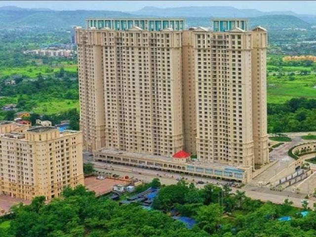 Resale | 3 BHK + 1280 Sq.Ft. Apartment in Hiranandani Fortune City