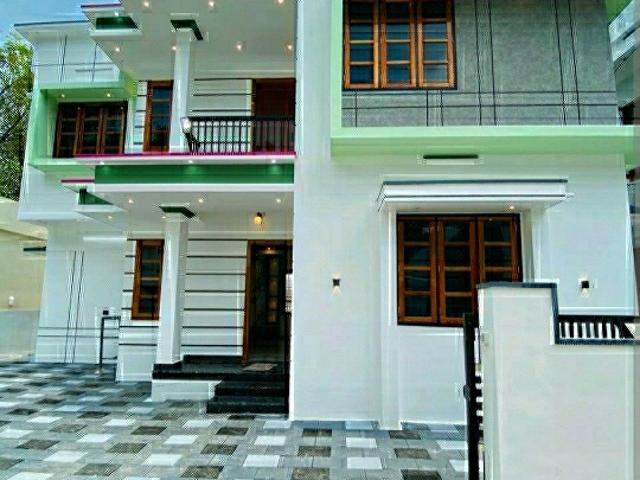 Resale | 3 BHK 1200 Sq.Yd. Villa in Sbp Luxury Villa In Sale