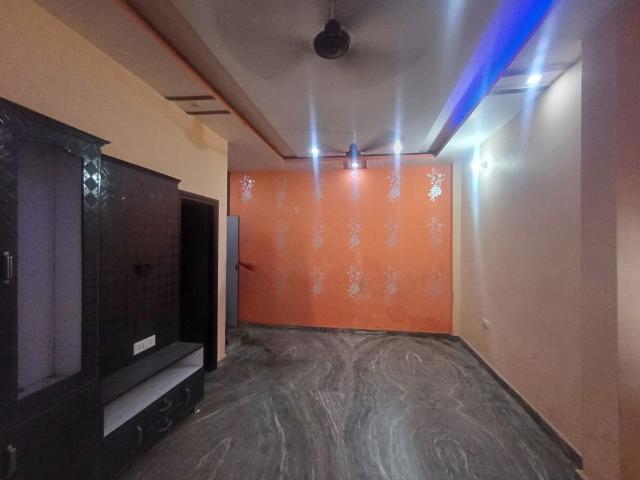 Resale | 3 BHK 1200 Sq.Ft. Apartment in Celestia Apartment