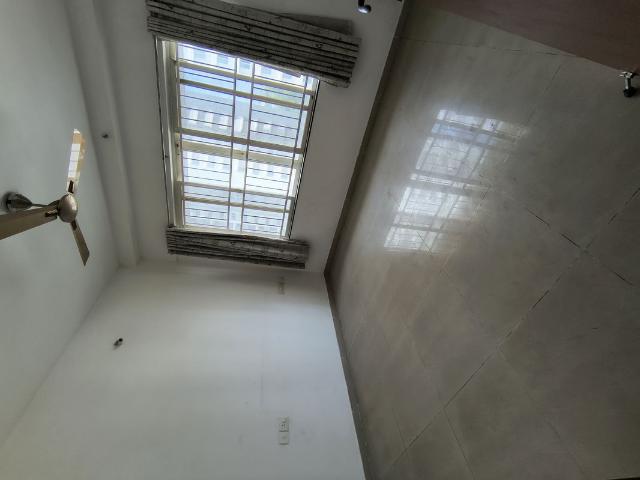 Resale | 3 BHK 1200 Sq.Ft. Apartment in Kolte Patil Life Republic