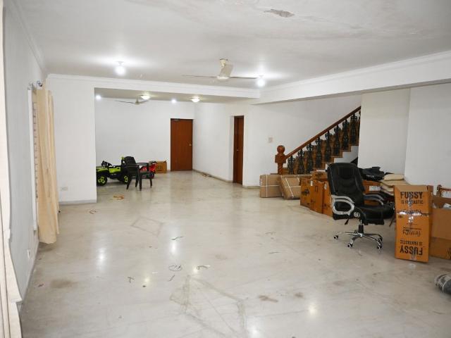 Resale | 3 BHK + 1200 Sq.Ft. Apartment in Konark Aditya