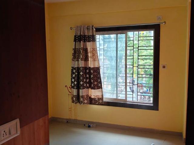 Resale | 3 BHK 1200 Sq.Ft. Apartment in Majestique Signature Towers