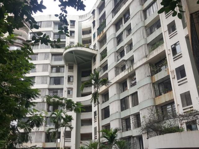 Resale | 3 BHK 1200 Sq.Ft. Apartment in Parel