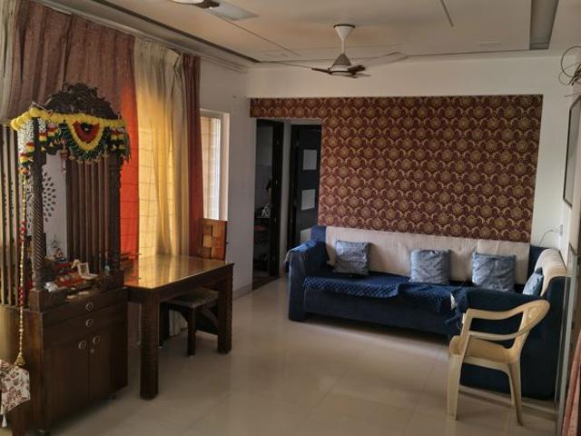 Resale | 3 BHK 1200 Sq.Ft. Apartment in Rahatani