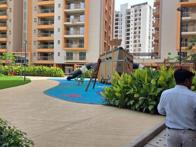 Resale | 3 BHK + 1205 Sq.Ft. Apartment in Ashiana Amarah