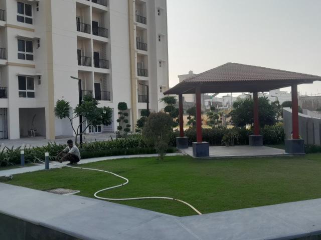 Resale | 3 BHK 1210 Sq.Ft. Apartment in E Square Aspire