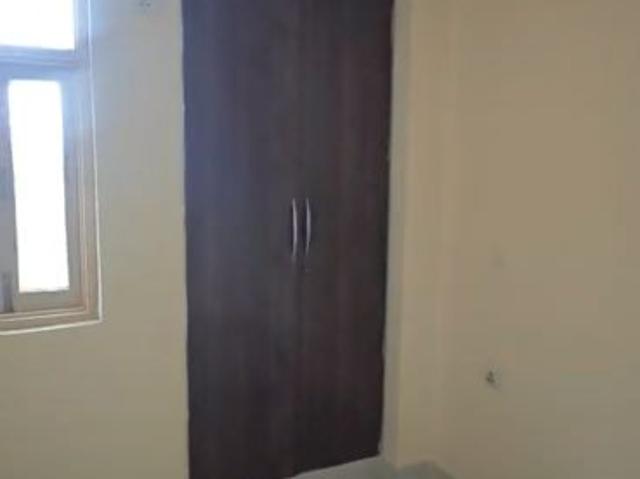 Resale | 3 BHK 1215 Sq.Ft. Apartment in Gulmohur Garden