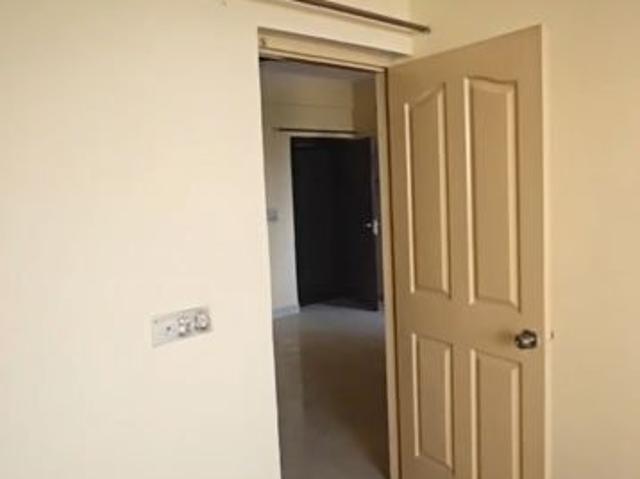 Resale | 3 BHK 1215 Sq.Ft. Apartment in Gulmohur Garden