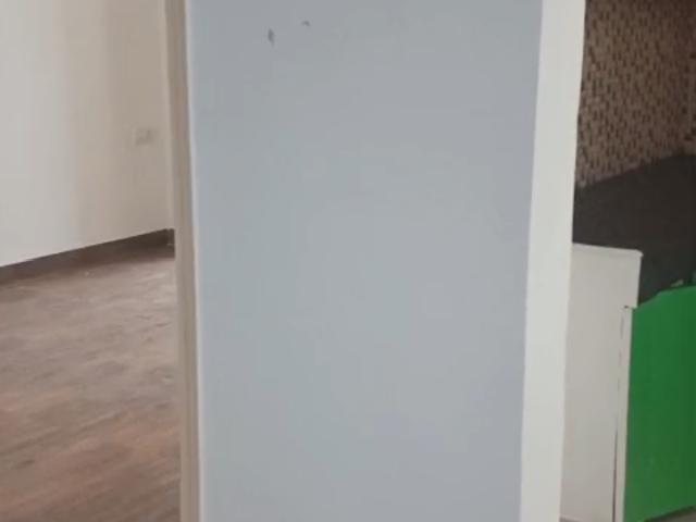 Resale | 3 BHK 1215 Sq.Ft. Apartment in SVP Gulmohur Garden