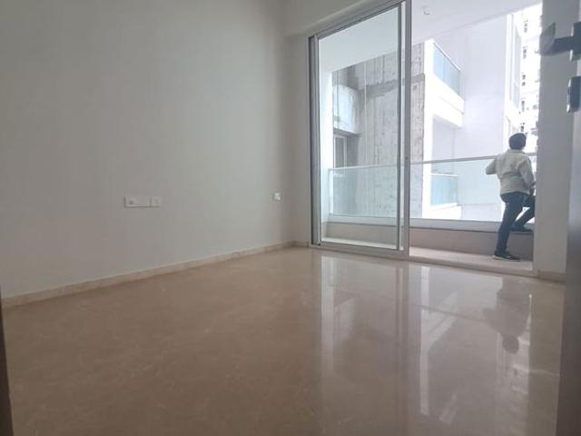 Resale | 3 BHK 1220 Sq.Ft. Apartment in Omkar Alta Monte