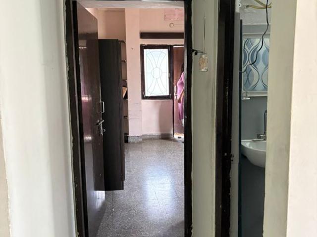 Resale | 3 BHK 1225 Sq.Ft. Apartment in Vaishnavi Villa Gandhi Nagar