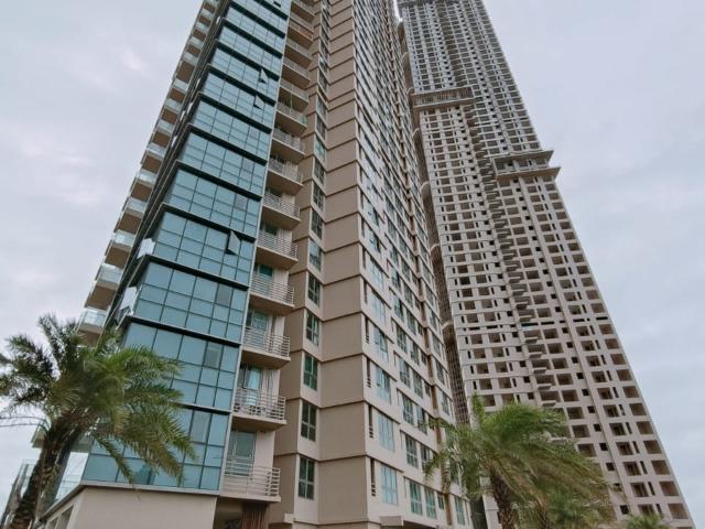 Resale | 3 BHK 1233 Sq.Ft. Apartment in Malad West