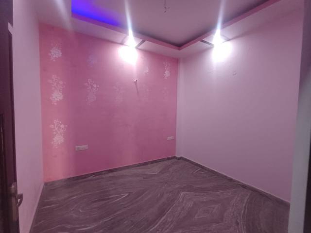 Resale | 3 BHK 1230 Sq.Ft. Apartment in Celestia Apartment