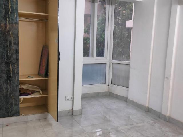 Resale | 3 BHK 1342 Sq.Ft. Apartment in Maple Heights