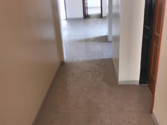 Resale | 3 BHK 1353 Sq.Ft. Apartment in Shree Tirupati Maple Tower