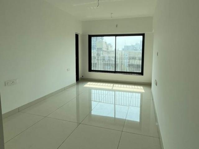 Resale | 3 BHK 1350 Sq.Ft. Apartment in Borivali West