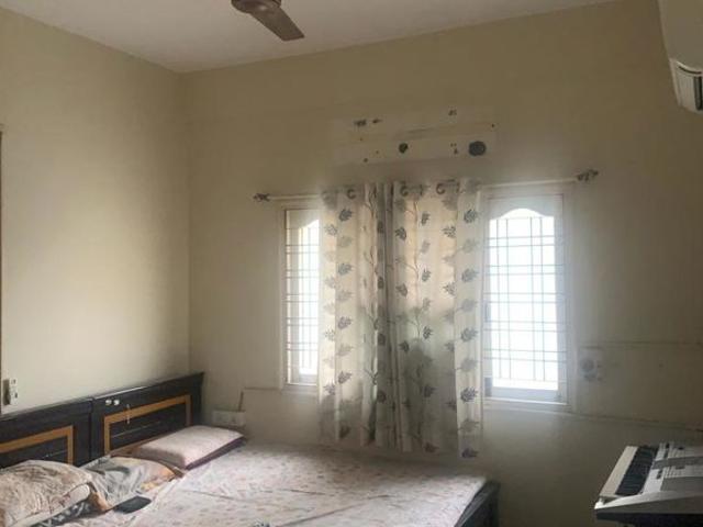 Resale | 3 BHK 1350 Sq.Ft. Apartment in Dwaravati Residency Yapral