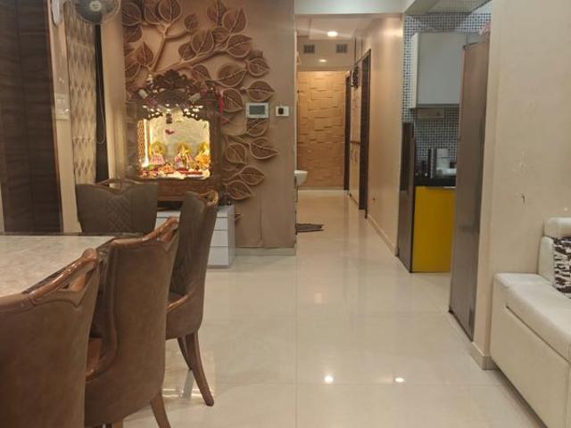 Resale | 3 BHK 1350 Sq.Ft. Apartment in Empire Square