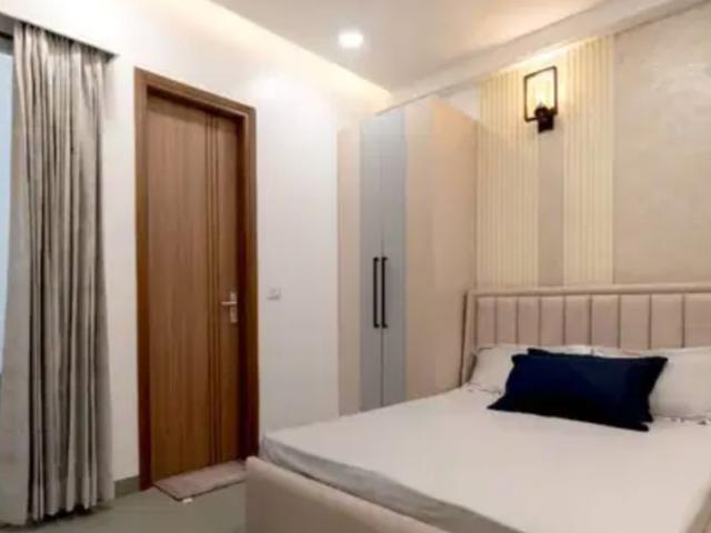 Resale | 3 BHK 1350 Sq.Ft. Apartment in Janakpuri