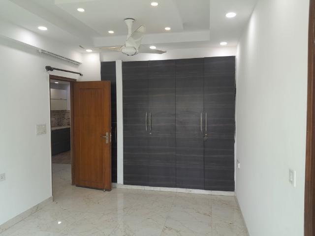 Resale | 3 BHK 1350 Sq.Ft. Apartment in Milan Vihar