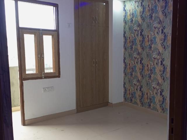 Resale | 3 BHK 1350 Sq.Ft. Apartment in Nirmala Royal Residencies