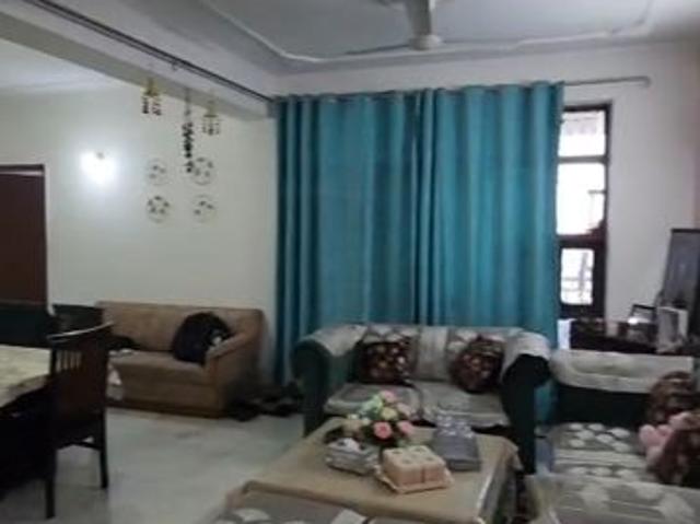 Resale | 3 BHK 1350 Sq.Ft. Apartment in Sector 21C