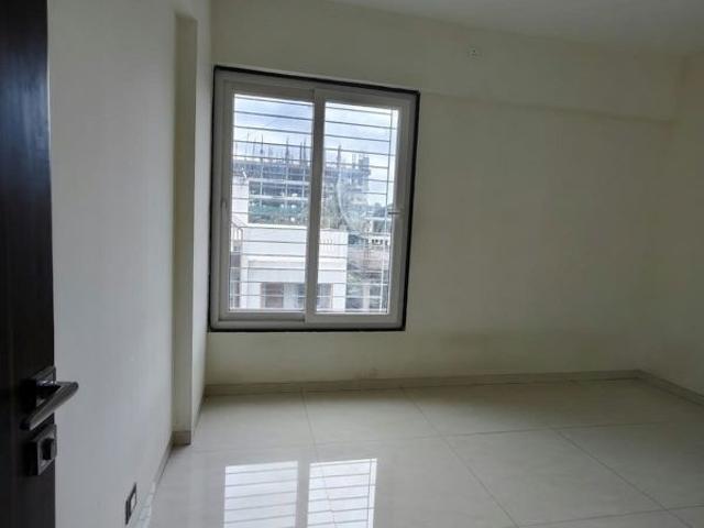 Resale | 3 BHK 1350 Sq.Ft. Apartment in Royal Vrundavan