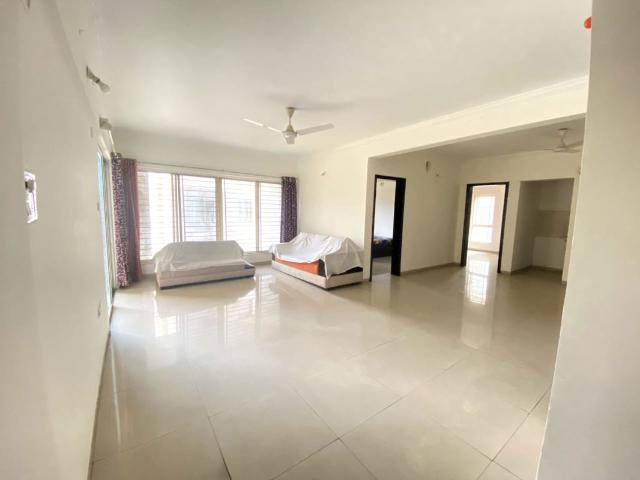 Resale | 3 BHK 1350 Sq.Ft. Apartment in Rohan Tarang