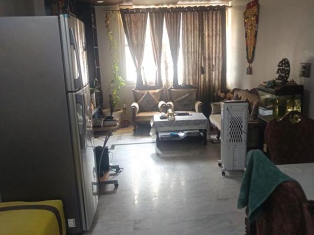 Resale | 3 BHK 1350 Sq.Ft. Apartment in Rohini Sector 13