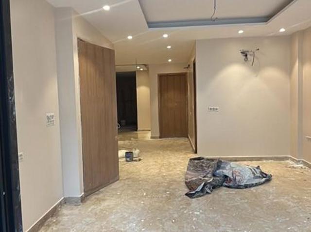 Resale | 3 BHK + 1350 Sq.Ft. Apartment in Rosa Bella