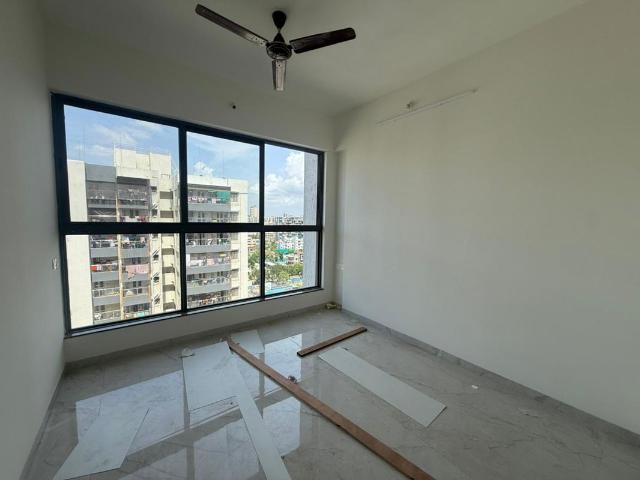 Resale | 3 BHK 1350 Sq.Ft. Apartment in VJ Yashwin Nuovo Centro