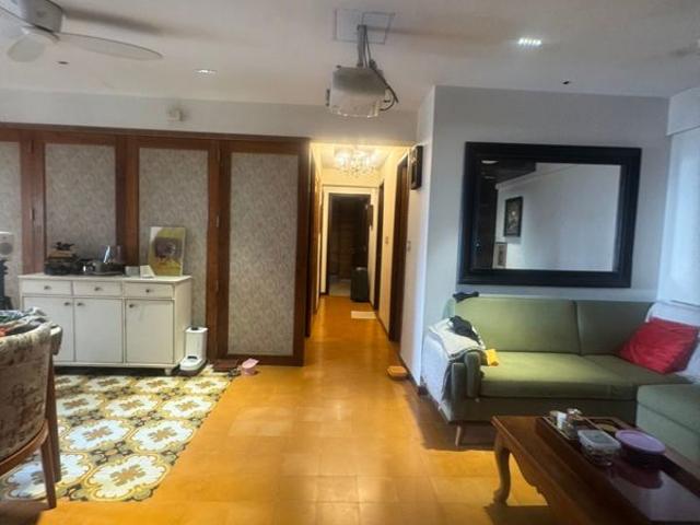 Resale | 3 BHK 1357 Sq.Ft. Apartment in Adani Group Western Heights