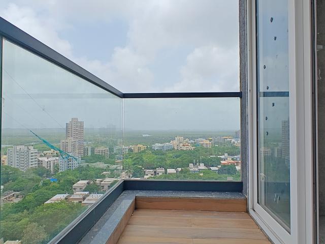 Resale | 3 BHK 1358 Sq.Ft. Apartment in H Rishabraj Phoenix