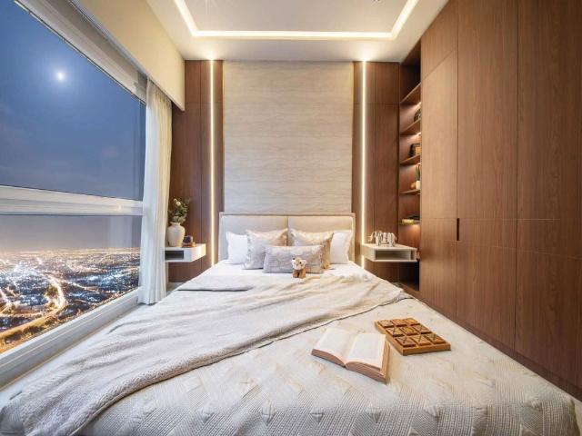 Resale | 3 BHK + 1360 Sq.Ft. Apartment in Magarpatta City