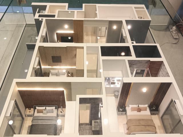 Resale | 3 BHK 1370 Sq.Ft. Apartment in Godrej Five Gardens