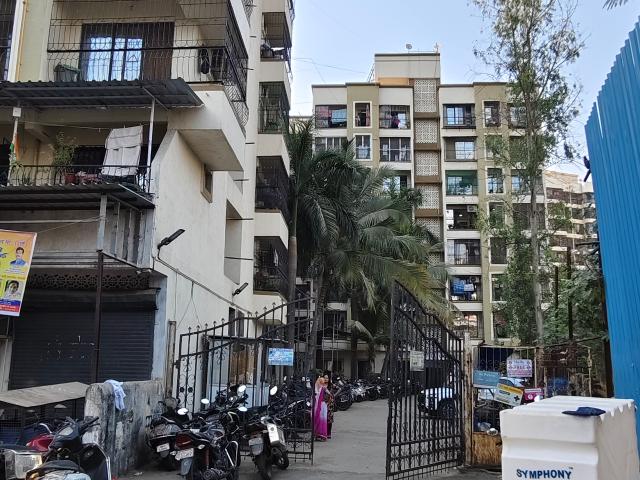 Resale | 3 BHK 1390 Sq.Ft. Apartment in Aakruti Kiran