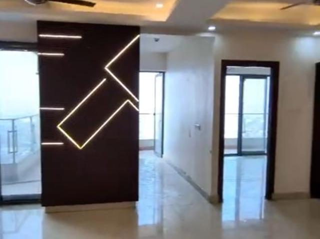 Resale | 3 BHK + 1395 Sq.Ft. Apartment in Metro Suites Glitz
