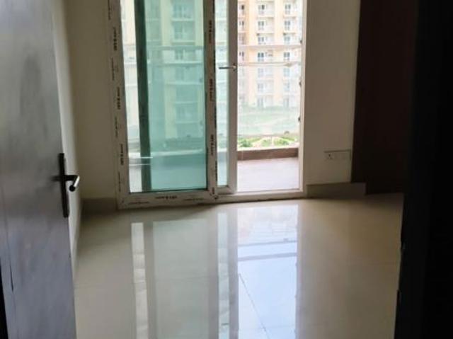 Resale | 3 BHK 1395 Sq.Ft. Apartment in Samridhi Luxuriya Avenue