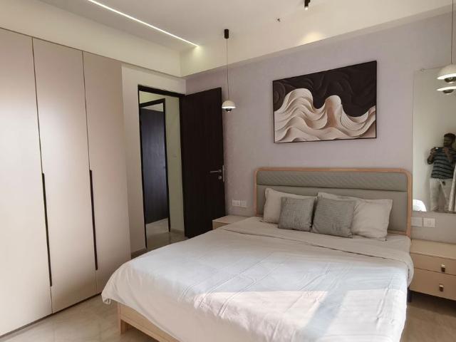 Resale | 3 BHK + 1300 Sq.Ft. Apartment in Kalpataru Radiance