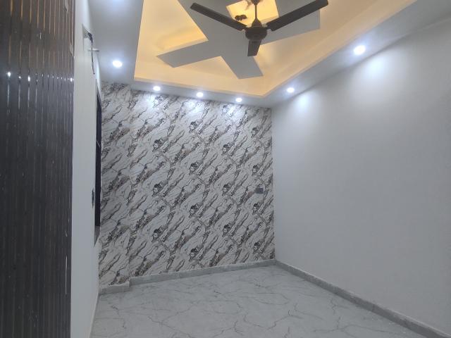 Resale | 3 BHK 1300 Sq.Ft. Apartment in Sector 73
