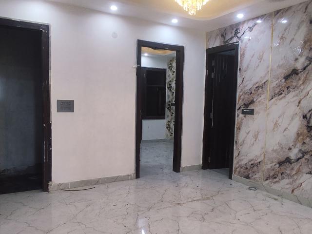 Resale | 3 BHK 1300 Sq.Ft. Apartment in Sector 73