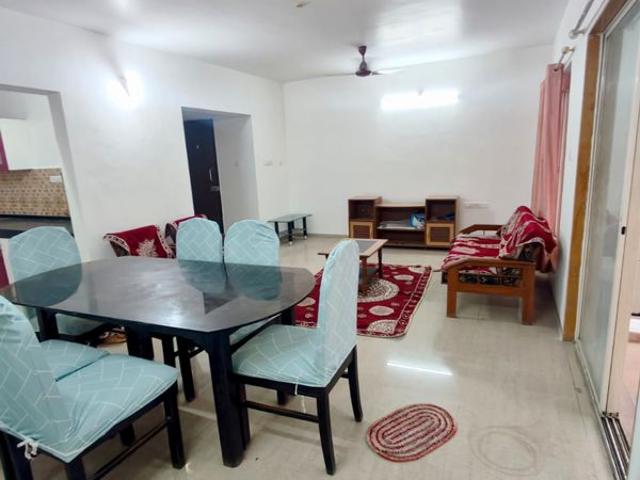 Resale | 3 BHK + 1300 Sq.Ft. Apartment in Park Express
